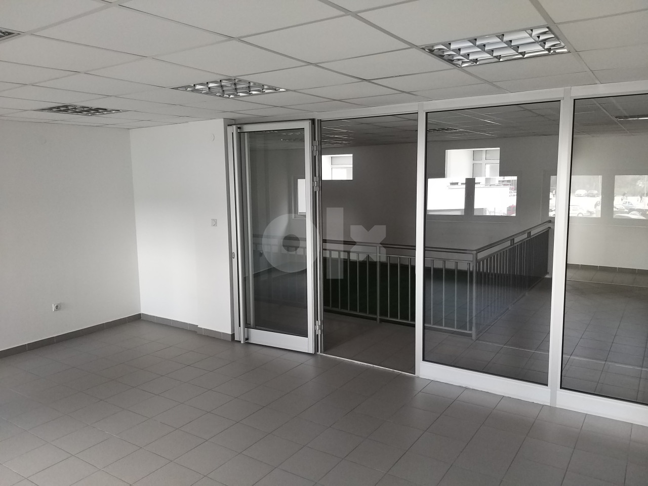 Poslovni prostor za najam - 406 m2 3