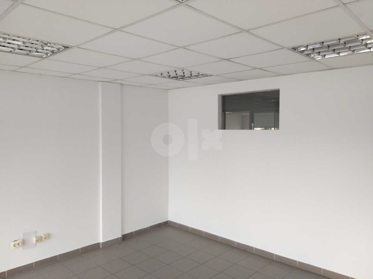 Poslovni prostor za najam - 406 m2 12