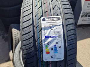 255 35 18 255/35 R18 GISLAVED 94Y XL