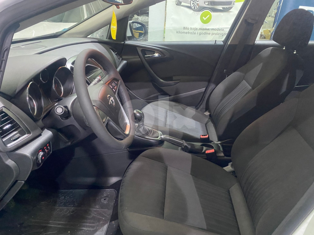 OPEL ASTRA J 1.4i, 2012 GODINA, 80000 KM PREŠLA