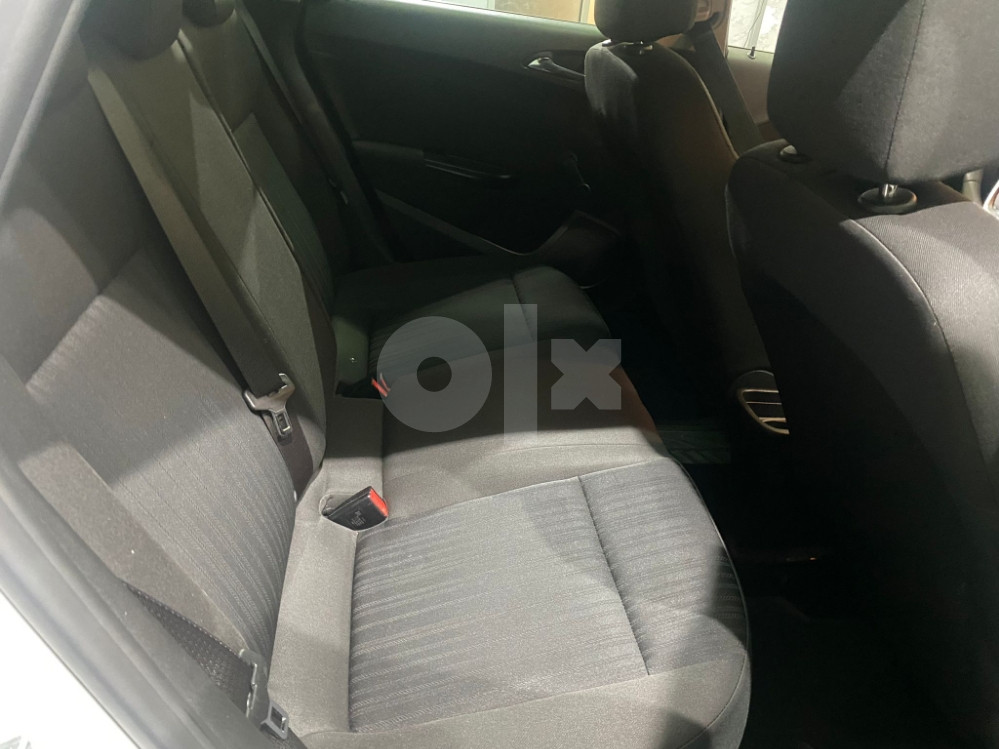 OPEL ASTRA J 1.4i, 2012 GODINA, 80000 KM PREŠLA