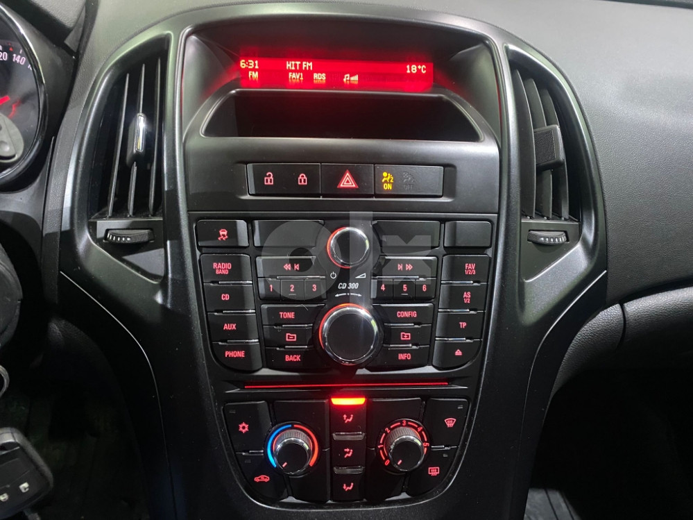 OPEL ASTRA J 1.4i, 2012 GODINA, 80000 KM PREŠLA