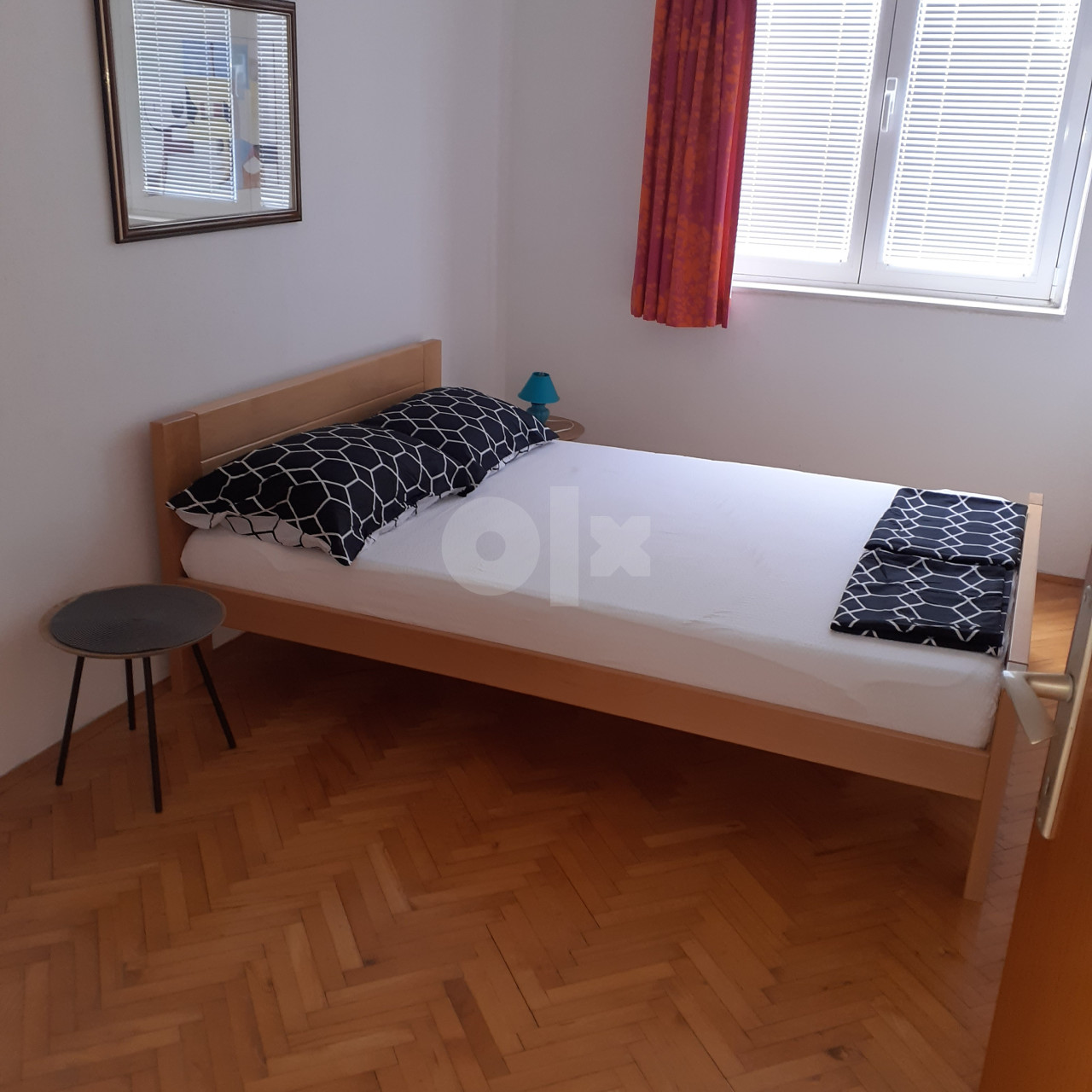Apartman uz more  tel 062 229 713 2