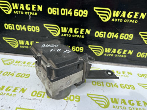 ABS pumpa modul b Toyota Aygo (fotografija 2)