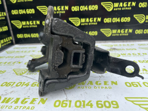 Nosac motora b Toyota Aygo (fotografija 1)