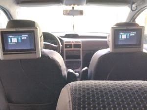 DVD player za auto