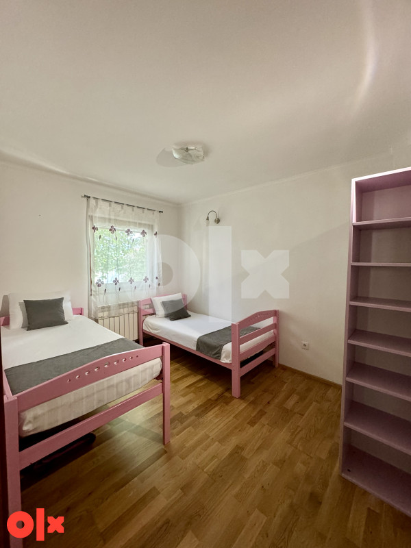 Kuća na dan House per day Stan na dan 8