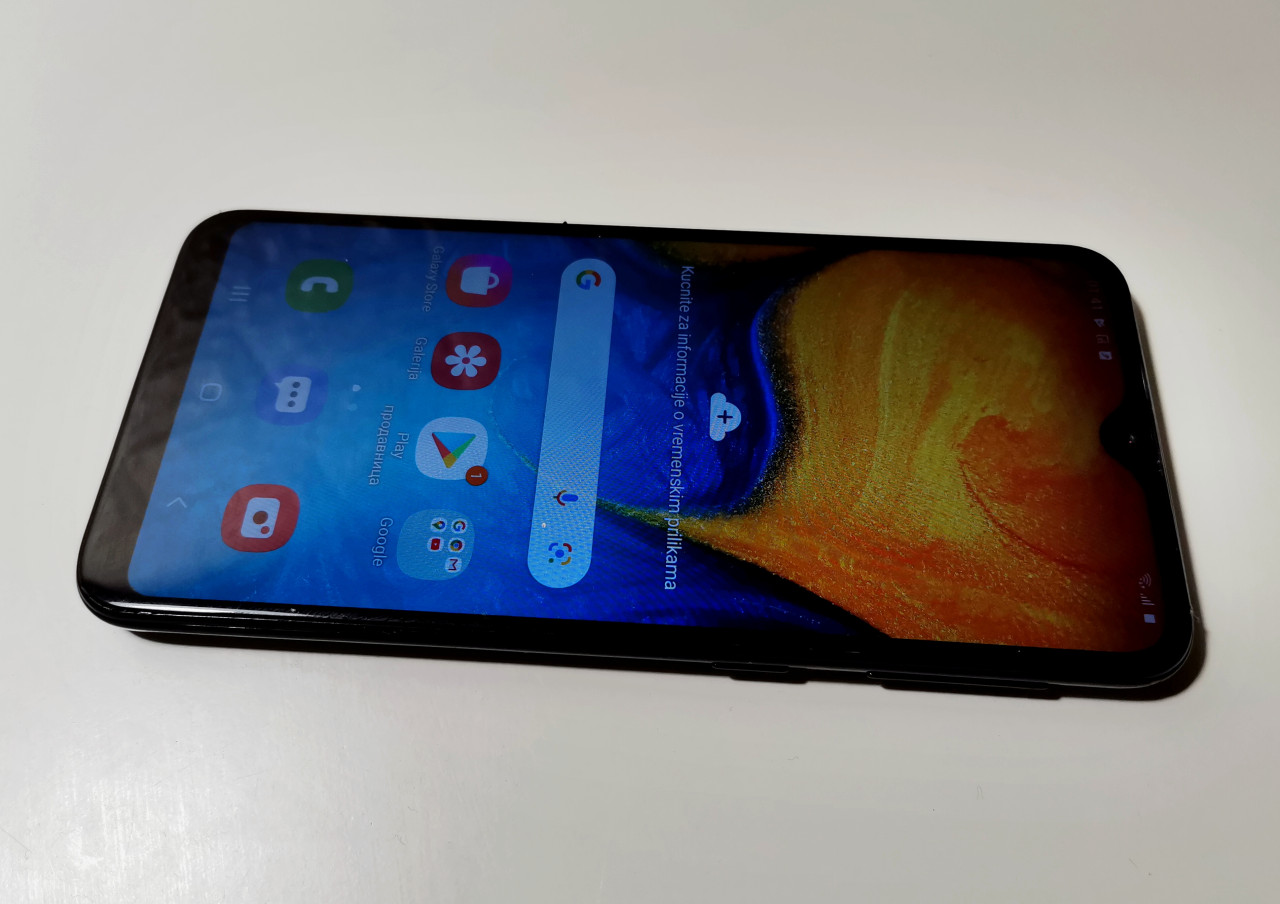 Samsung A20e 3GB 32GB Dual Sim Android 11 5.8 inca Top