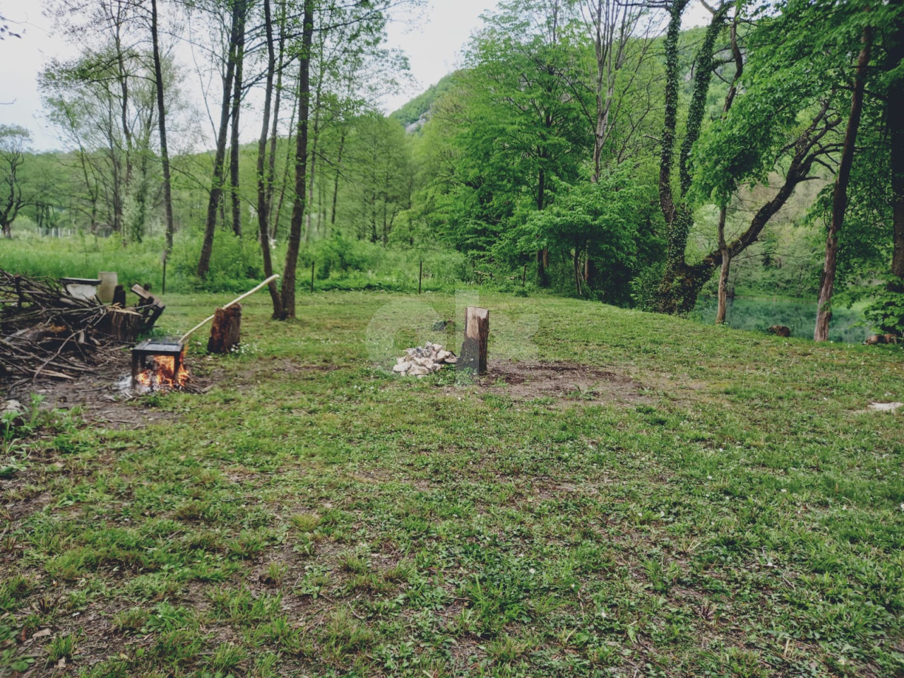 Zemljište Bihać (Iznajmljujem za kampovanje) Zemljišta OLX.ba