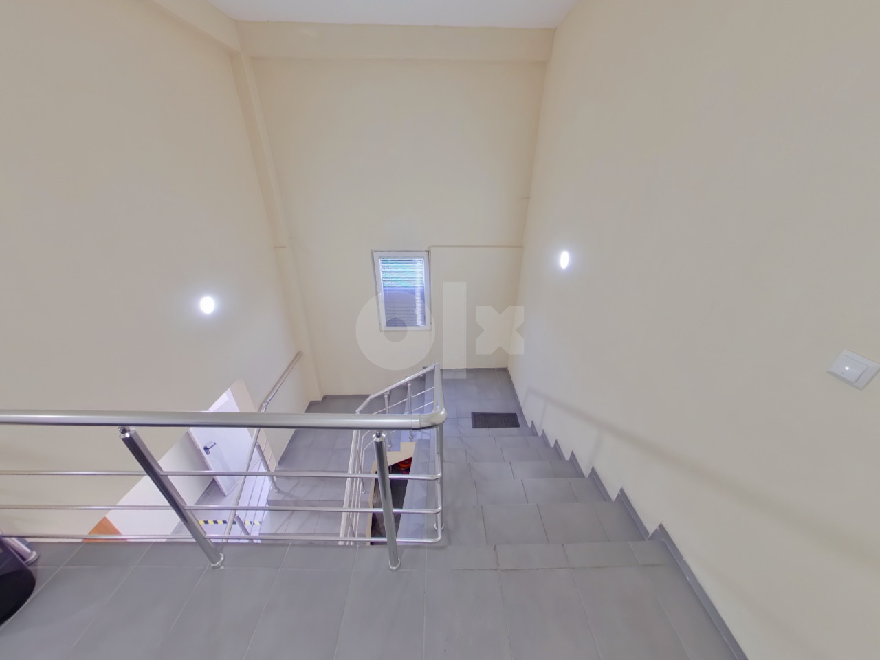 100324 Poslovni objekat Hrasnica 1000m2 16