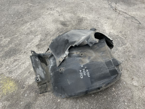 Blatobran pvc unutrasnji desni Mercedes W203 (fotografija 2)