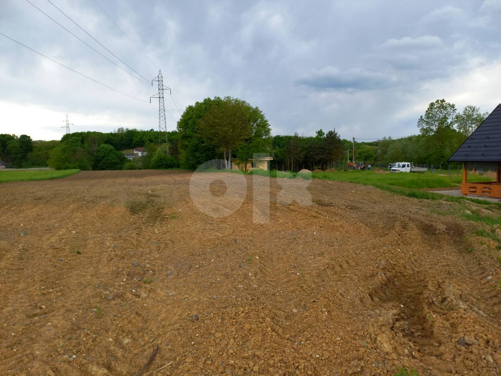 Zemljište Prijedor Na obali rijeke Sane 11 dul.40m obale 2