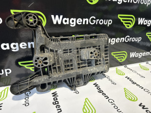 Nosac akumulatora Volkswagen Golf 6 (fotografija 2)