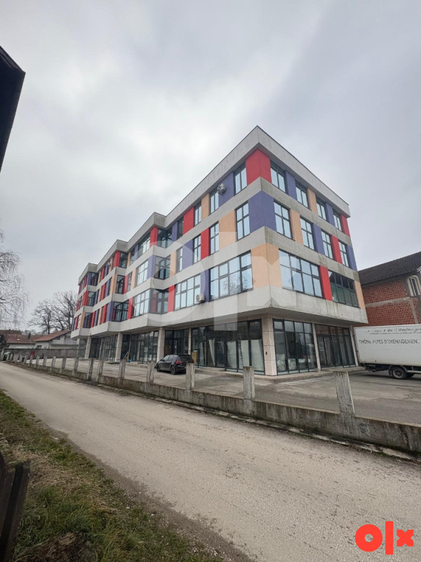 Stan 140m2 Tesanj- Jelah/ Poslovni