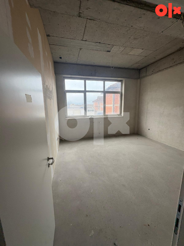 Stan 140m2 Tesanj- Jelah/ Poslovni 18