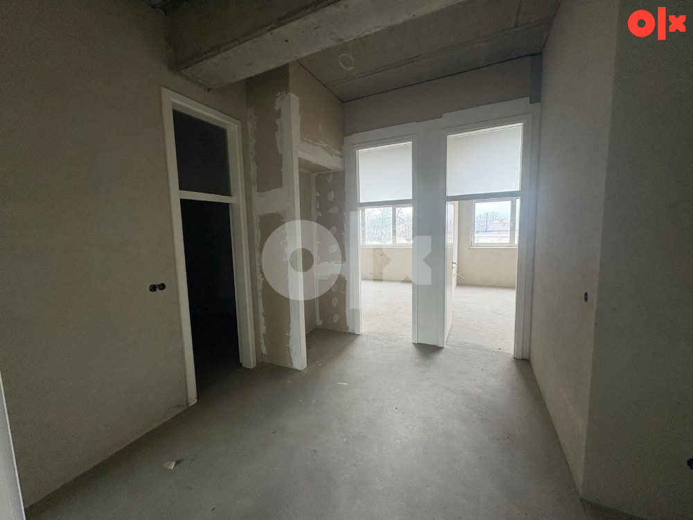 Stan 140m2 Tesanj- Jelah/ Poslovni 21