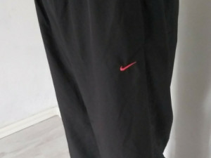 NIKE VEL M-ženska trenerka