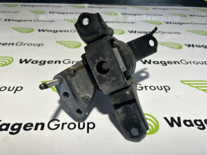 Nosac motora b Toyota Yaris 2008 (fotografija 2)