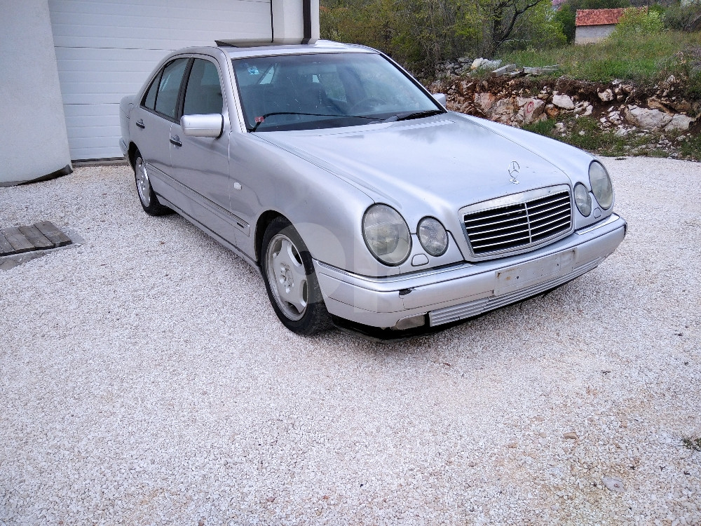 MercedesBenz W210 E320 V6 Automobili OLX.ba