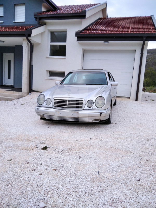 MercedesBenz W210 E320 V6 Automobili OLX.ba