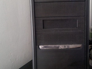 Centralna jedinica AMD X4 /8Gb/ 500Gb /1Gb HDMI