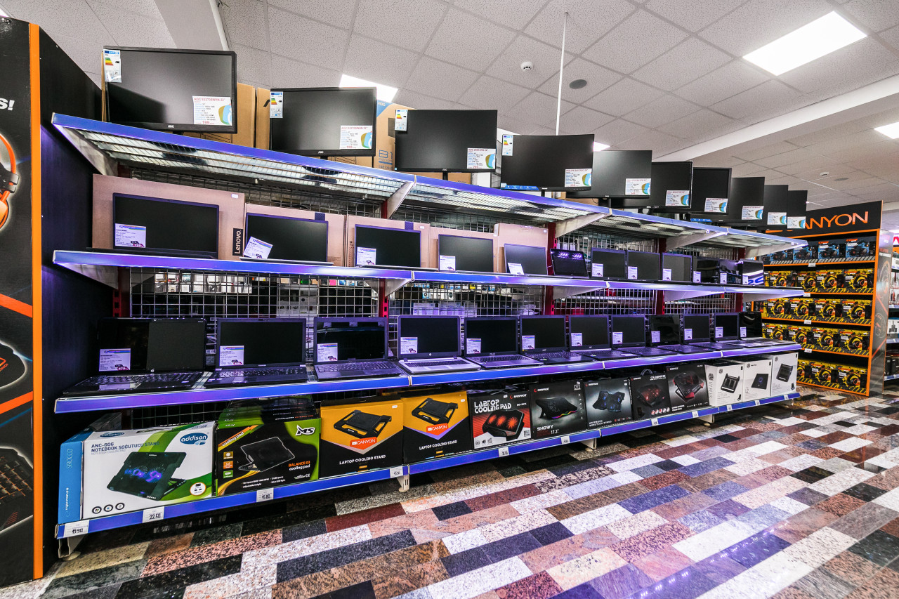 Kućište ThermalTake Versa H18 RGB MIDI tower DOPER