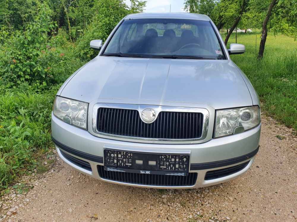 Škoda Superb Super B 1.9 Tdi 96kw 04g dijelovi djelovi