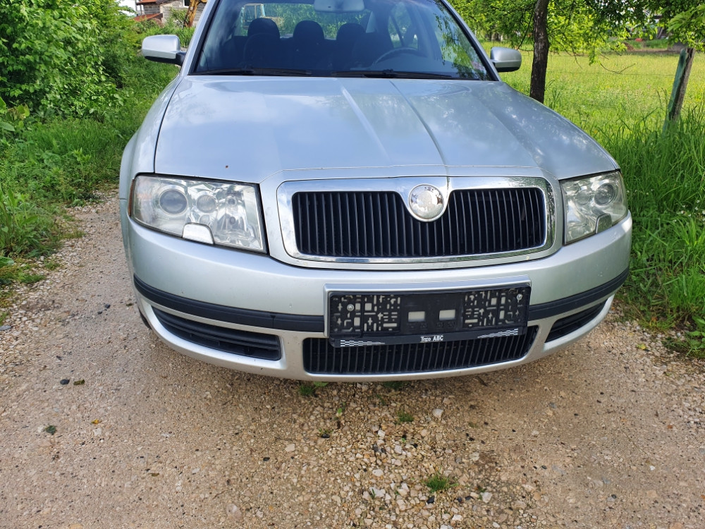Škoda Superb Super B 1.9 Tdi 96kw 04g dijelovi djelovi
