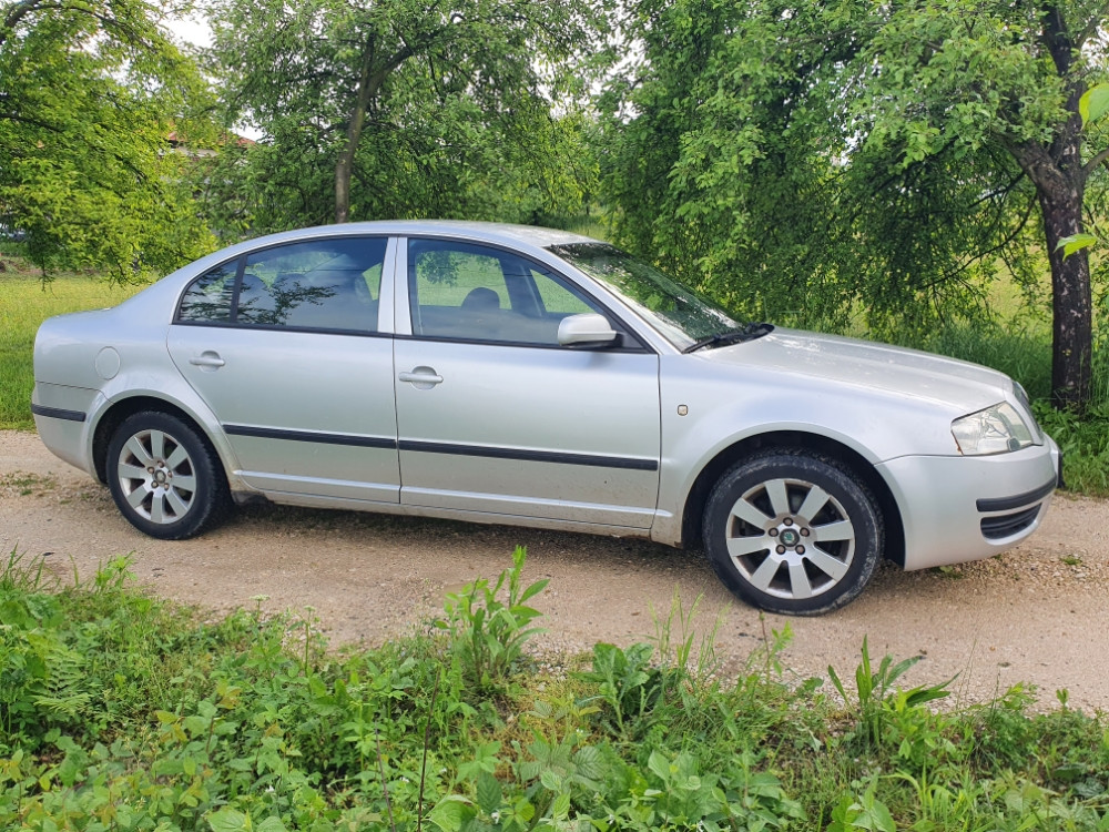 Škoda Superb Super B 1.9 Tdi 96kw 04g dijelovi djelovi