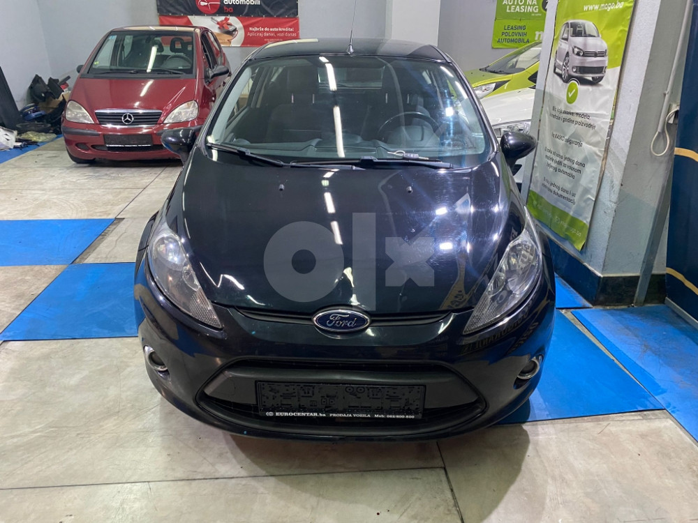 FORD FIESTA 1.6 TDCI, 2011 GOD, VOLAN S KOMANDAMA