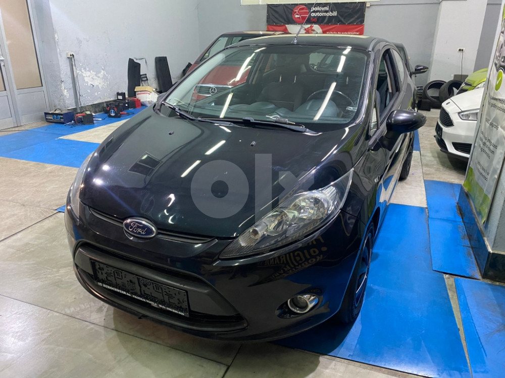 FORD FIESTA 1.6 TDCI, 2011 GOD, VOLAN S KOMANDAMA