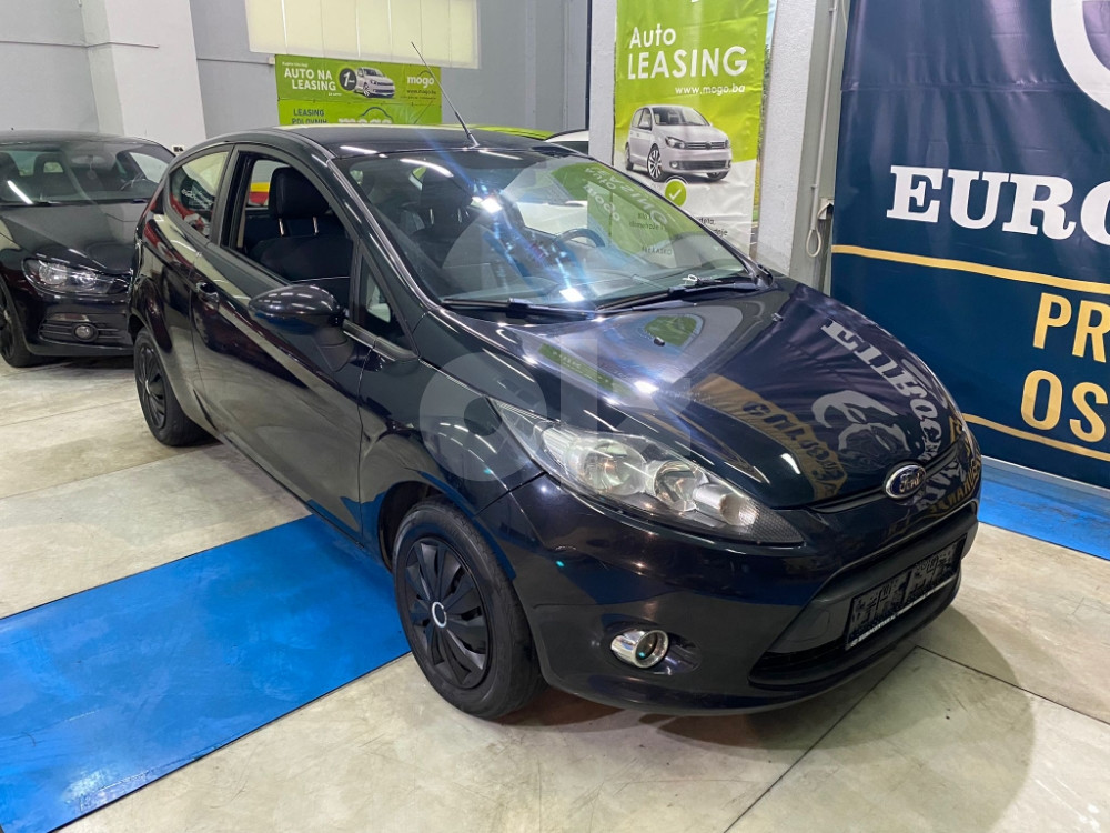 FORD FIESTA 1.6 TDCI, 2011 GOD, VOLAN S KOMANDAMA