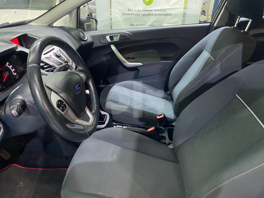 FORD FIESTA 1.6 TDCI, 2011 GOD, VOLAN S KOMANDAMA