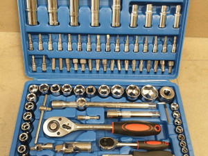 Kofer gedora od 108 dijelova