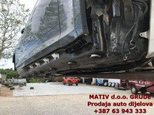 Prag šasije DESNI Audi A5 8W F5 Coupe 2017