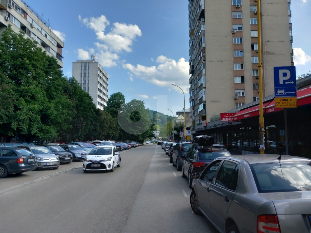 Novouredjen stan 63 m2 na Slatini, Tuzla. 2