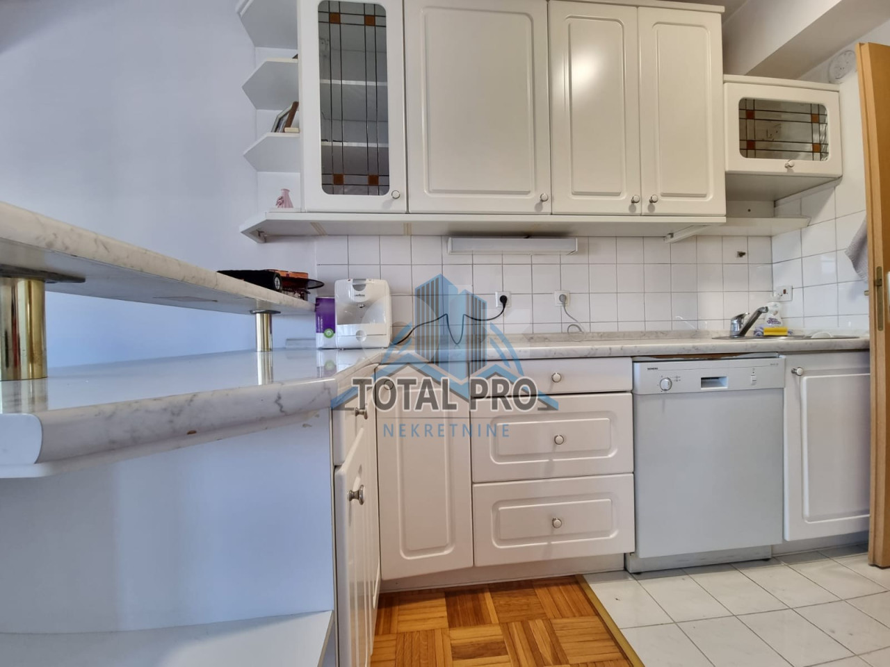 TOTAL PRO / Dvosoban stan 60m2 / Stup - Ilidža