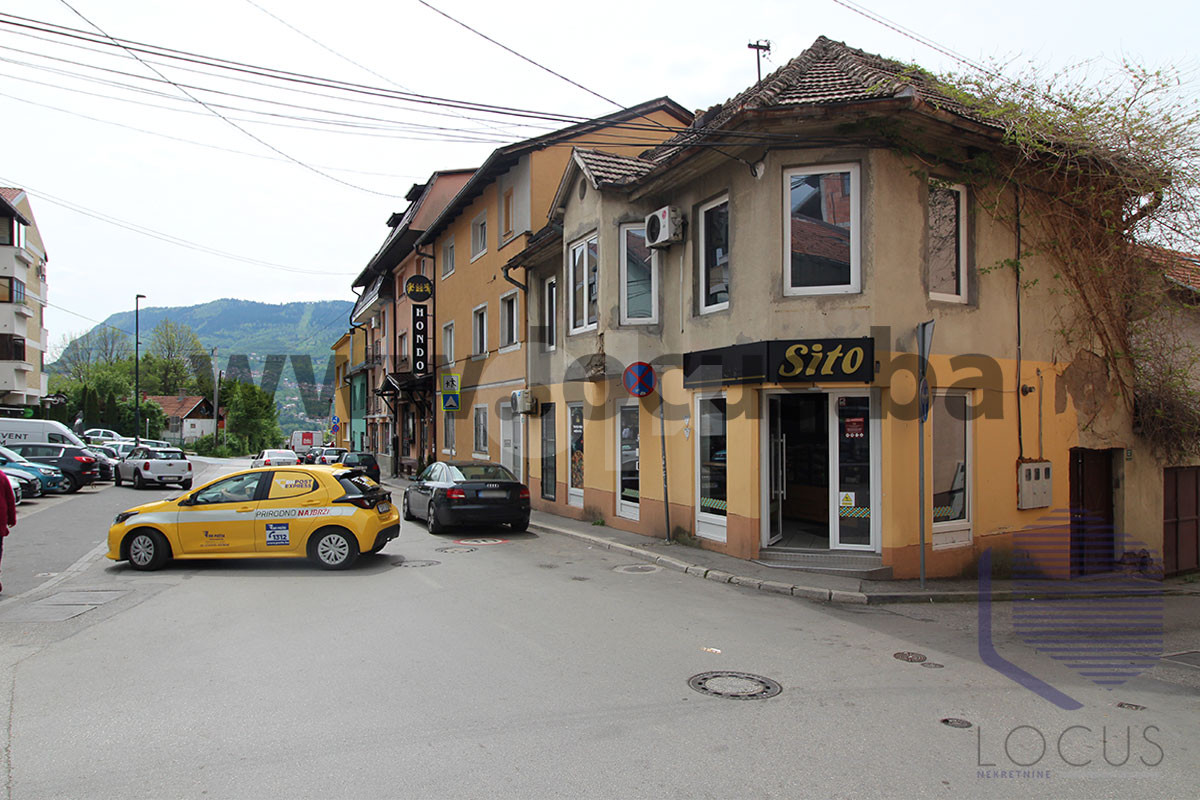 LOCUS: Kuća na atraktivnoj lokaciji, Bjelave, Centar 2