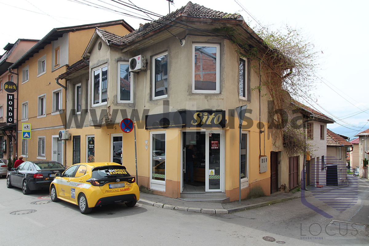 LOCUS: Kuća na atraktivnoj lokaciji, Bjelave, Centar 3