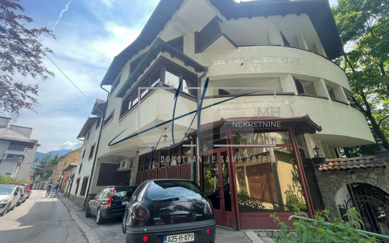 Višnjik | Kuća 1200m2 | Ulica Himzarina