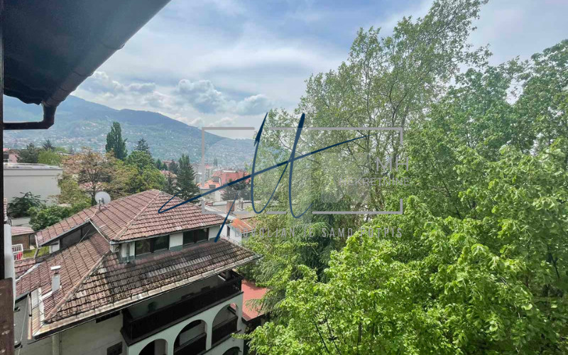 Višnjik | Kuća 1200m2 | Ulica Himzarina 2