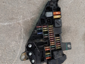 Kutija osiguraca BMW E60 E63 E64