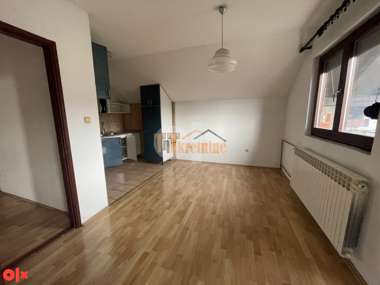 Stambeno poslovni objekat (kuća) 300 m2 - Lauš 12