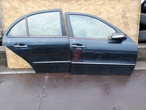 Vrata desna MERCEDES E320 W211