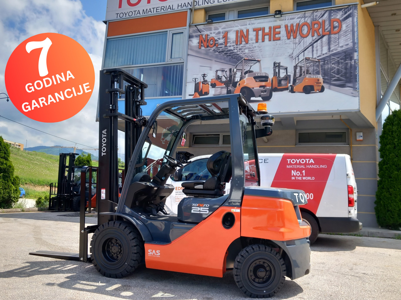 Viljuškar NOVI  TOYOTA 2,5t DIESEL - na stanju// AKCIJA