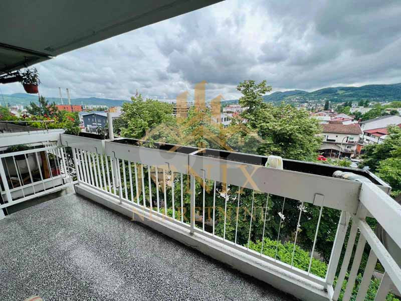 Najam trosoban stan Borik Banja Luka 70m2 13