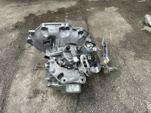 Mjenjac b Opel Corsa (fotografija 1)