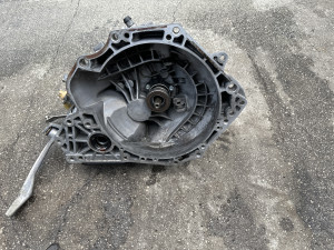 Mjenjac b Opel Corsa (fotografija 2)