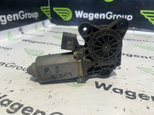 Motoric podizaca stakla p.d podizac Mercedes W203 (fotografija 2)