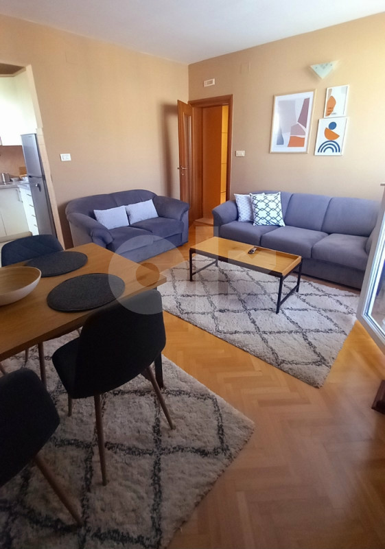 Stan na dan Mostar centar